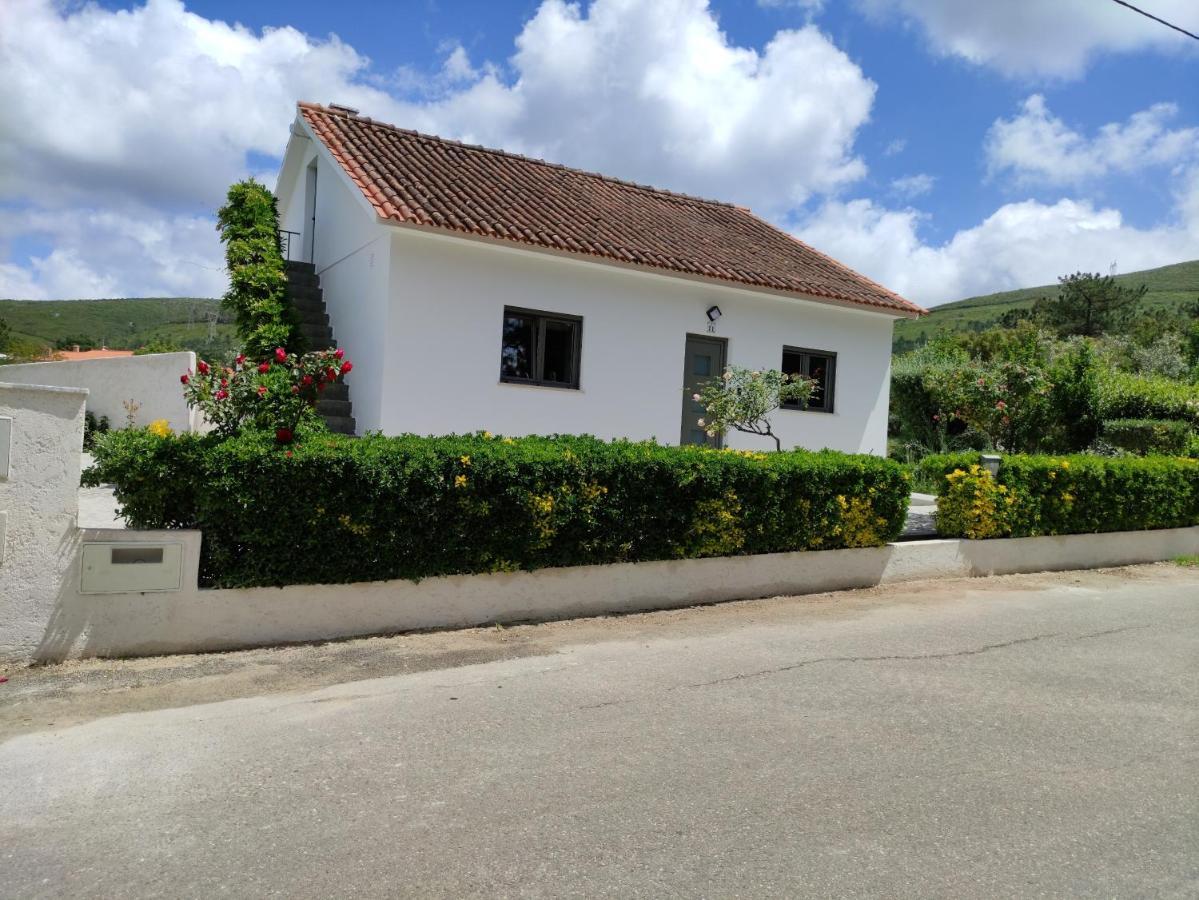 Porto de Mós Casa Dos Vales 11ヴィラ エクステリア 写真